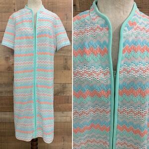 Vintage 1960s 1970s Mod Pastel Zigzag Crochet Dress 46” Bust /44” Waist